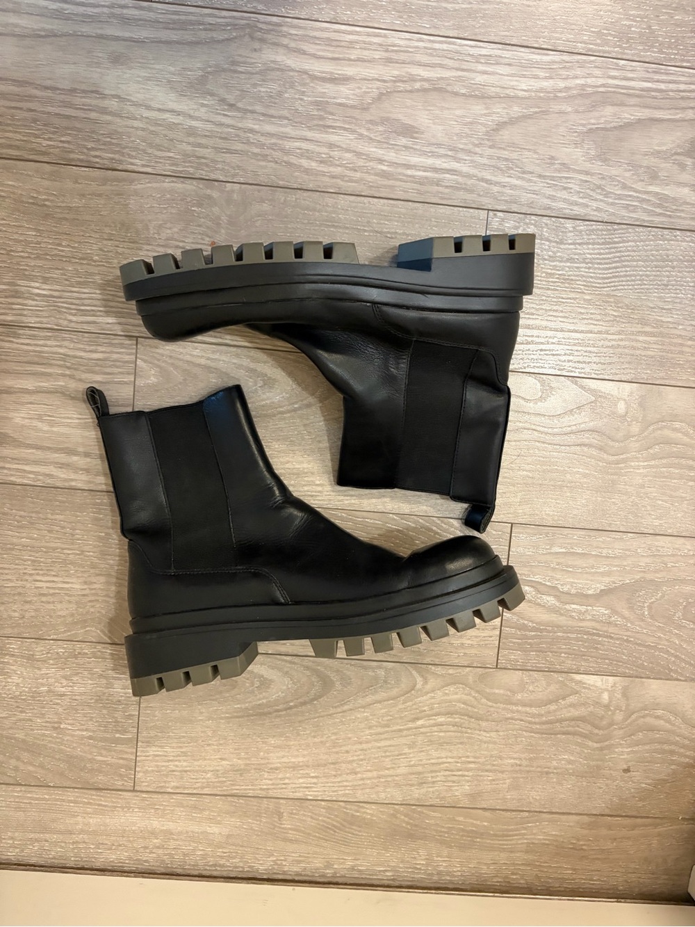 Zara Chelsea Boot